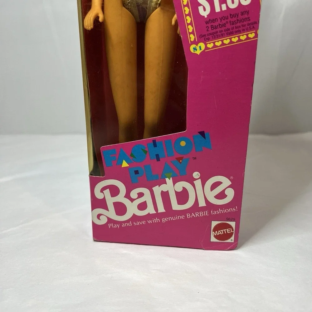 Fashion‎ Play Barbie Doll Mattel 5529 Vintage 1980s NRFB Box Wear
